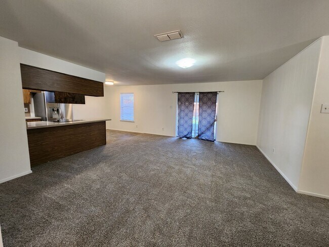 Photo - 508 Campbell Ln