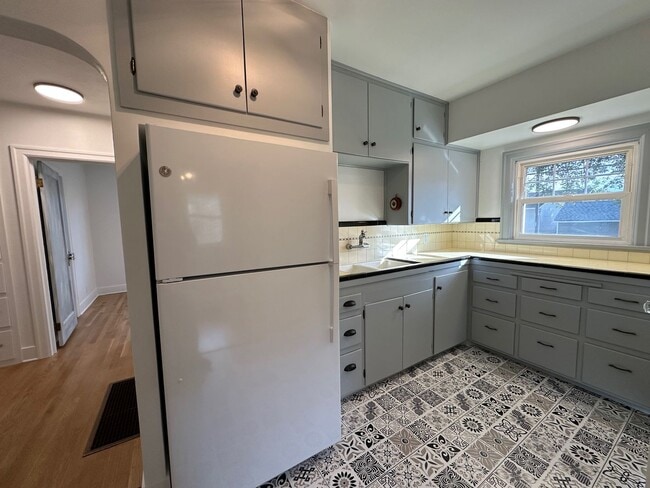 Photo - Wonderful 2+ Bedroom 1 Bath Shadle Area Home