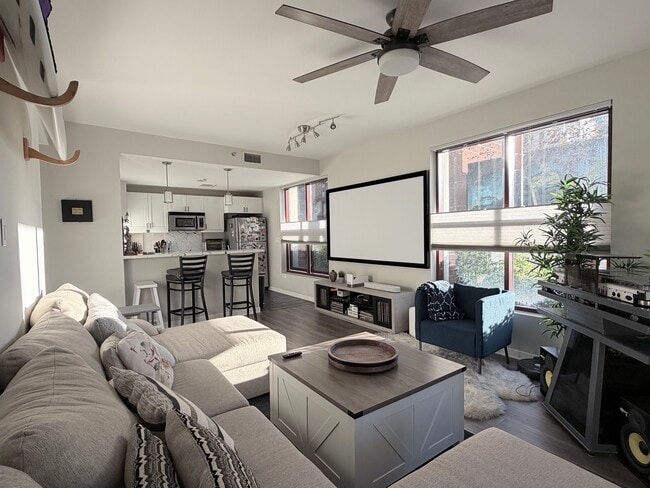 Photo - 1150 J St Unidad 107