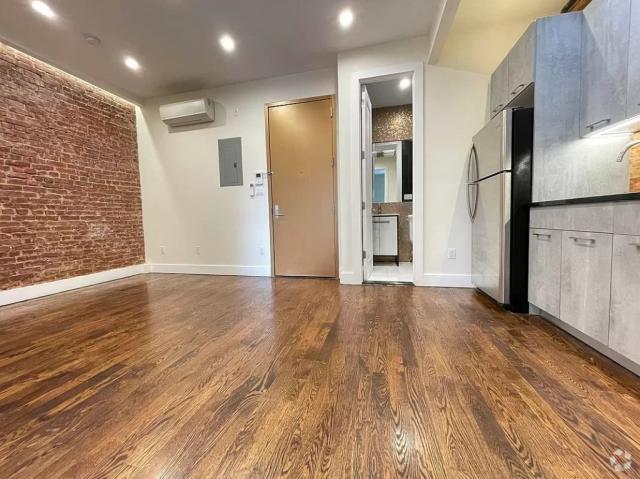 Building Photo - 2 bedroom in BROOKLYN NY 11233 Unit 3B Rental