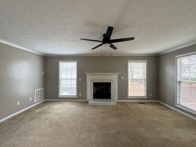 Photo - Cute 3 Bed 2.5 Bath Home in Fayetteville with Fenced Yard