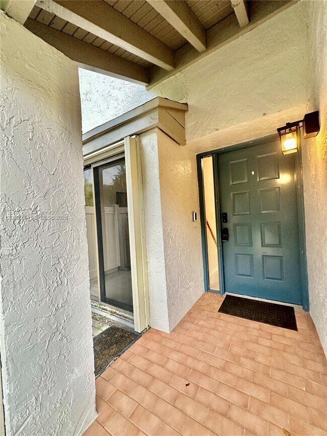 Photo - 4820 NW 22nd St Unidad 4134