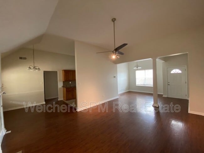 Photo - 325 Mossy Springs Dr