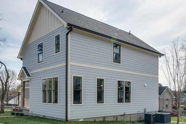 Photo - 3 Bed/2.5 Bath-Modern Home-Minutes from Downtown