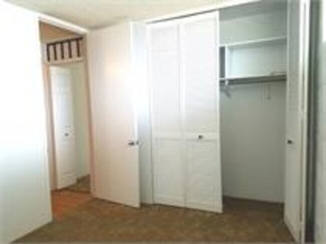 Photo - Beautiful golf course views from this Salt Lake - Moanalua condo! Unit 1604