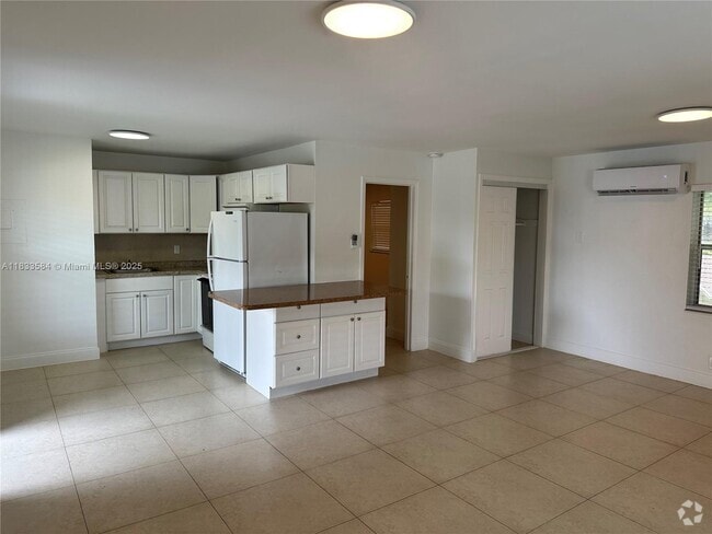 Building Photo - 1411 N Dixie Hwy Unit 6 Rental