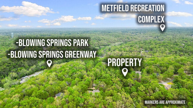 Photo - 11 Blakeney Ln