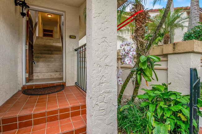 Photo - 7888 La Mirada Dr