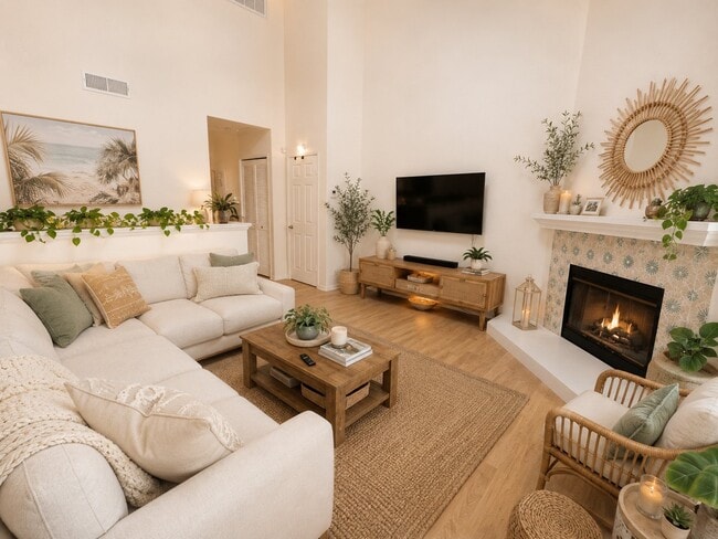 Building Photo - 4862 Santa Cruz Ave