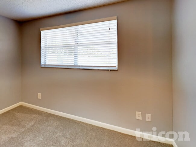 Photo - 8235 Donaldson Dr