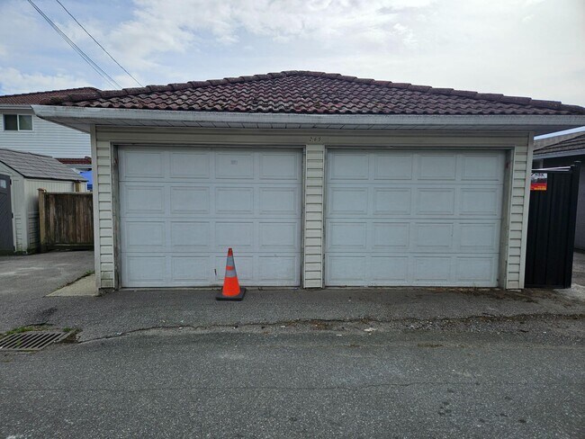 Photo - 265 61st Av E