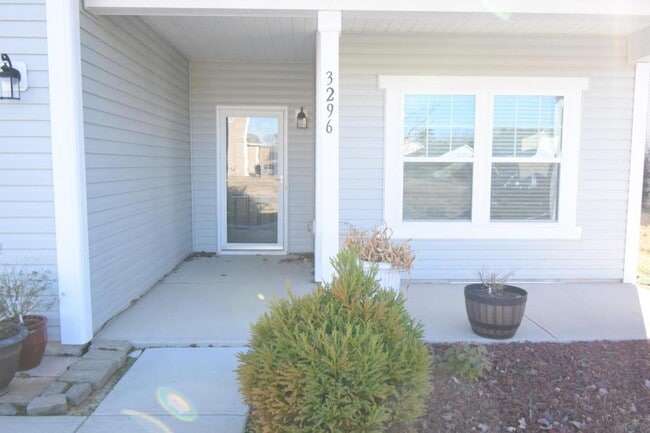 Photo - 3296 Saddlebrook Dr