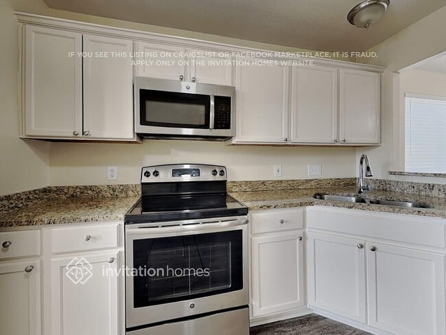 Photo - 6002 Lone Prairie Way