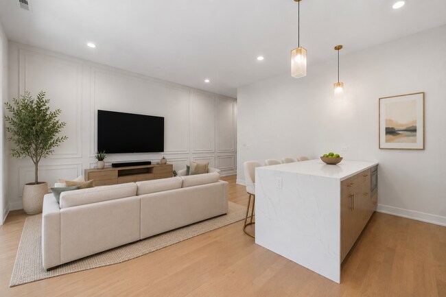 Photo - 4939 N Damen Ave Unit 201
