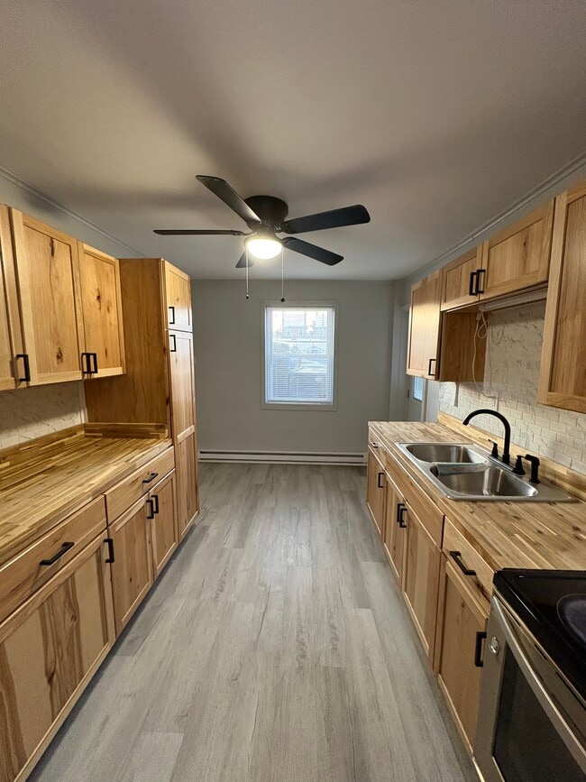 Photo - 637 Prangley Ave