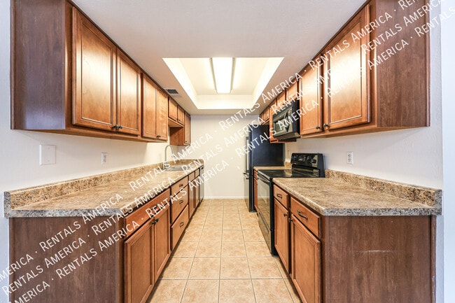 Photo - 8548 E Belleview St