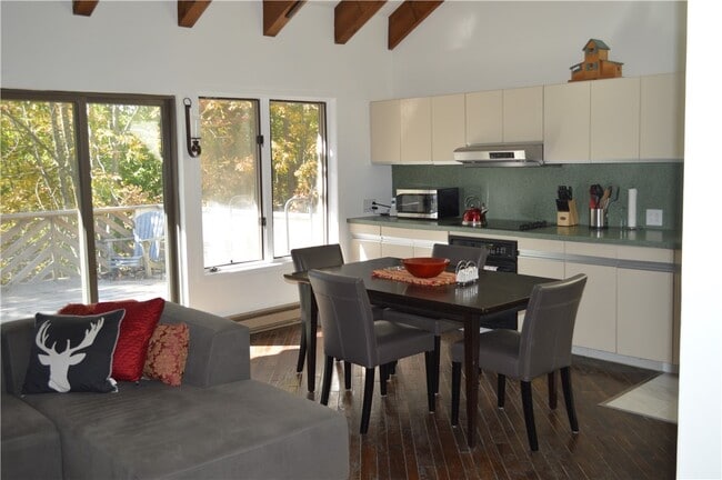 Photo - 132 Pines Dr