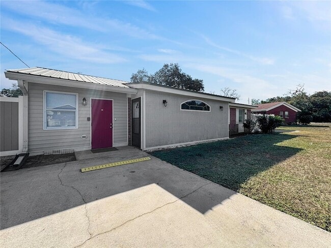 Photo - 1003 County Rd 17A W