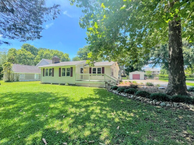 Charming Home! - Charming Home!