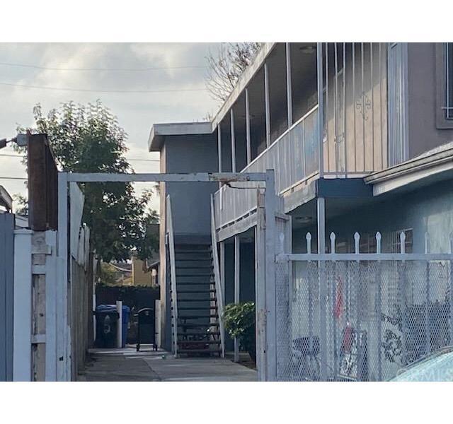 Photo - 120 W 73RD ST