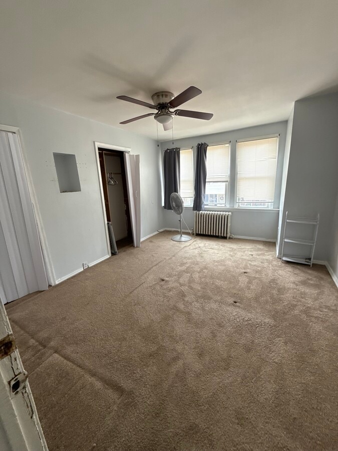 Photo - 2127 Shallcross St