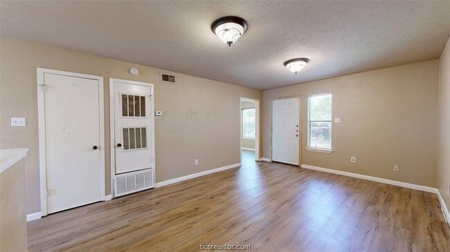 Photo - 805 San Pedro Dr Unit B