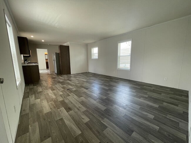 Building Photo - 15862 Villaire Ave Rental
