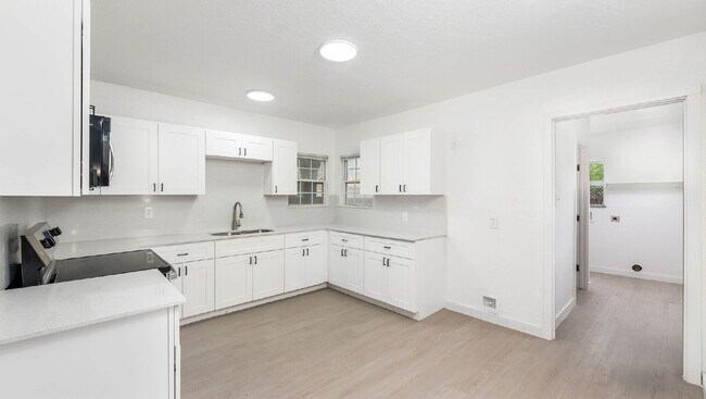 Photo - 1135 Ceralvo St