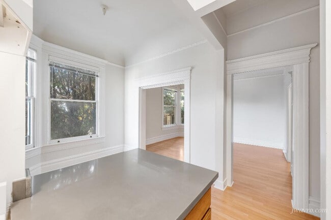 Photo - 769 Cole St Unit K1