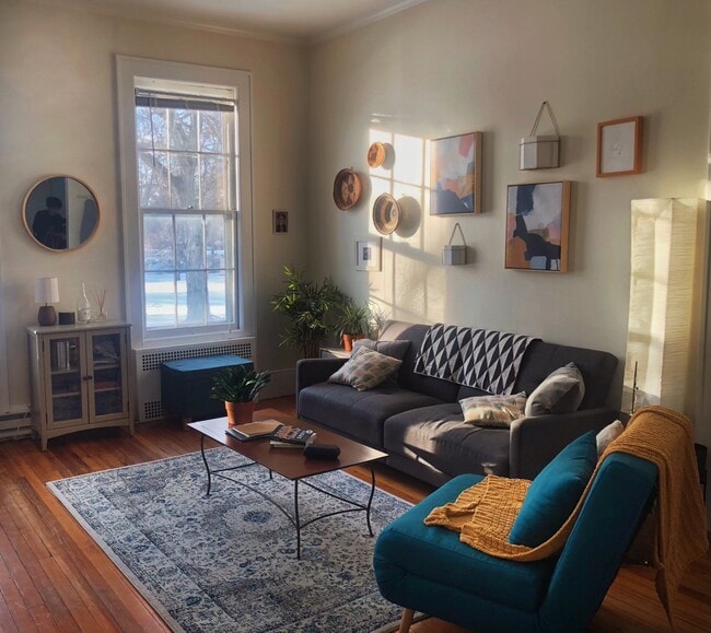 96 N Main St Unit 2