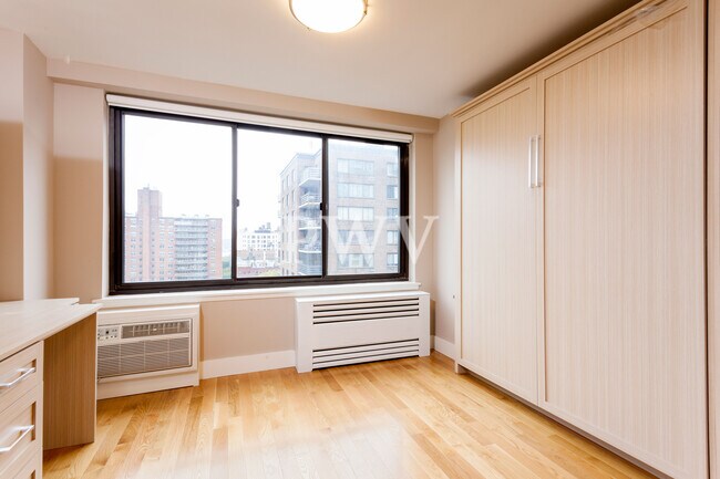 Photo - 792 Columbus Avenue