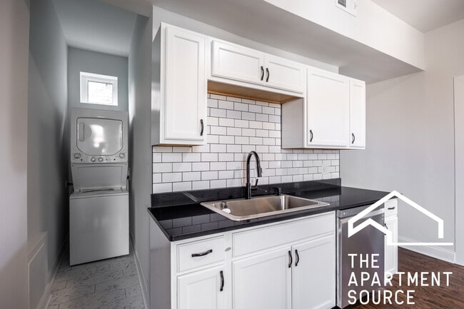 Photo - 2842 W Augusta Blvd Unit 2E