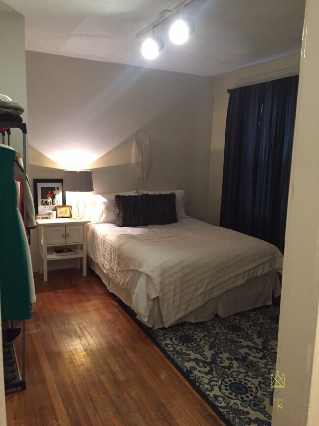 Photo - 1669 Commonwealth Ave Unidad 2