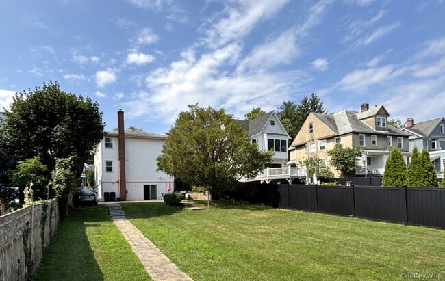 Photo - 177 Ashford Ave Unit 2