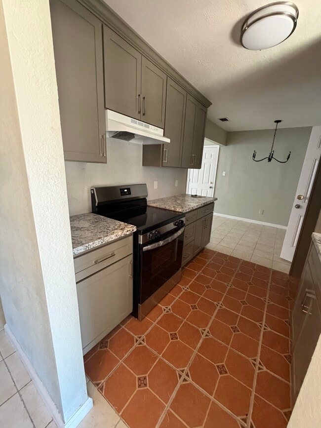 Photo - 2061 Matson Dr
