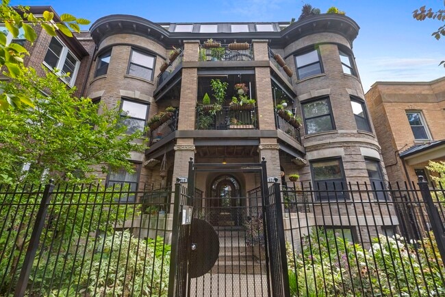 Building Photo - 5219 N Winthrop Ave Unit 2N