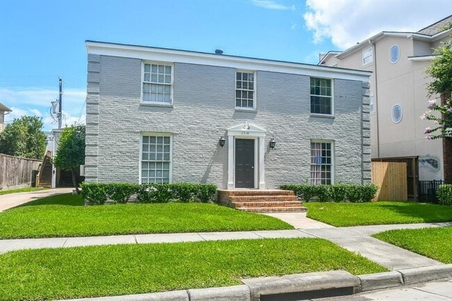 Building Photo - 2718 Wroxton Rd Unit True