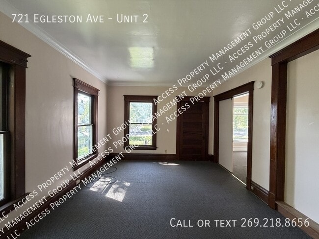 721 Egleston Ave