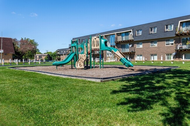 Playground - Timber Lake