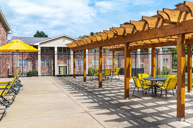 Patio junto a la piscina - Columbia Crossing