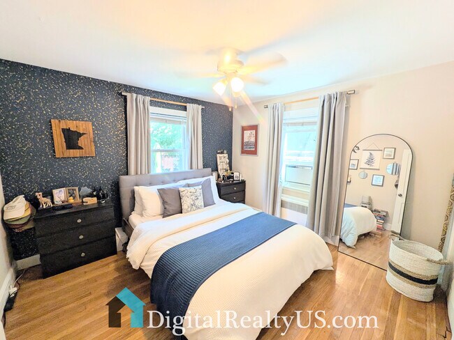 Photo - 29 Aldrich Rd Unit 1