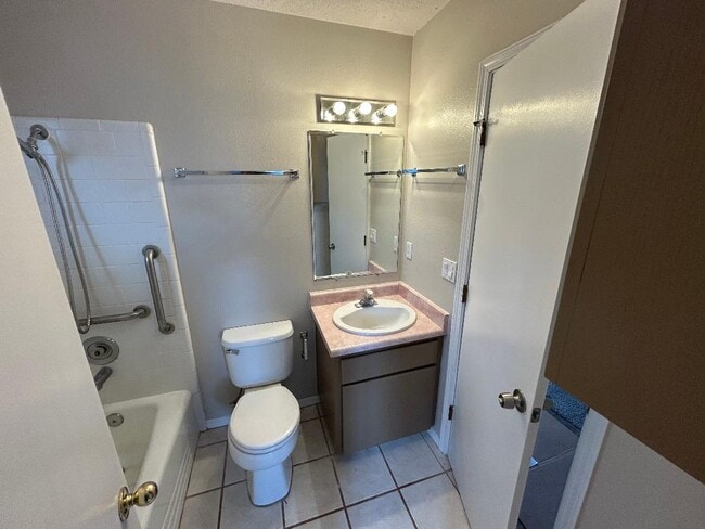 Photo - 6609 Saint Josephs Ave NW