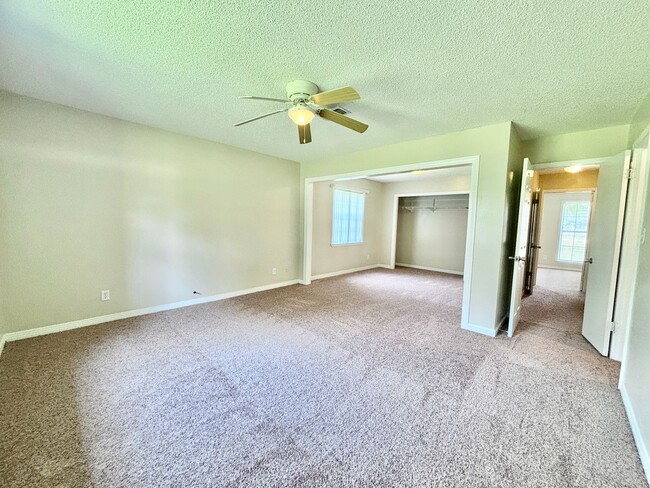 Photo - Spacious 3-Bedroom Home