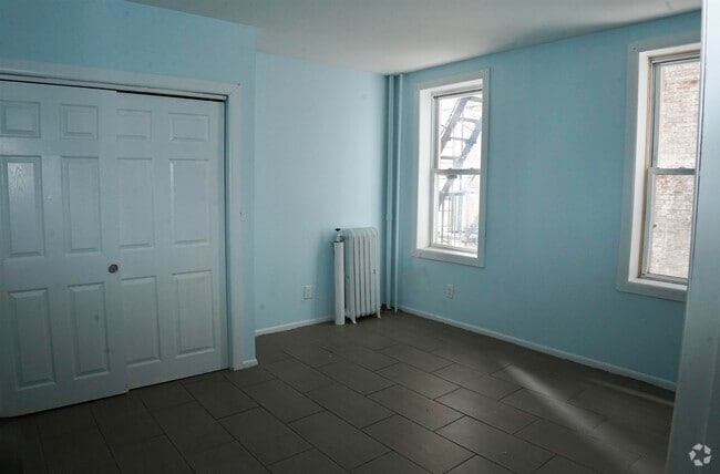 Building Photo - 201 45th St Unit A5 Rental