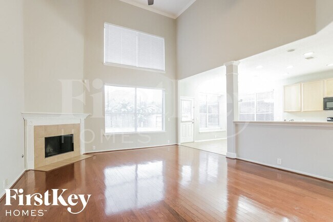 Photo - 5411 Baldwin Elm St