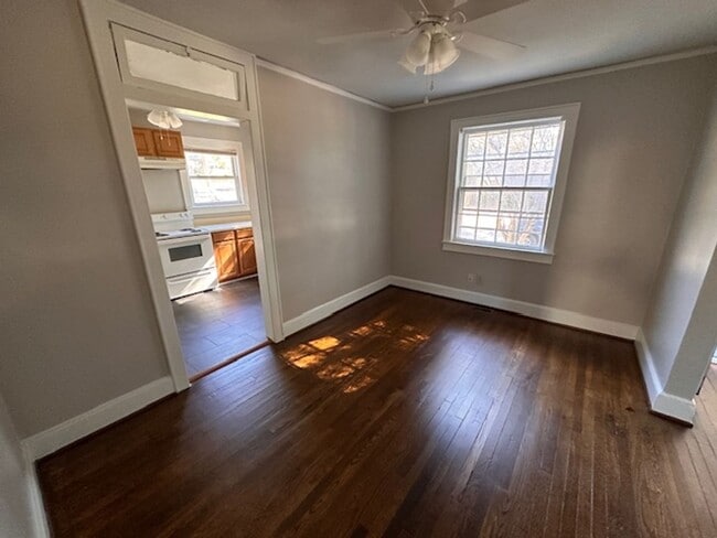 Photo - Move In Special! Cute Rosewood Bungalow