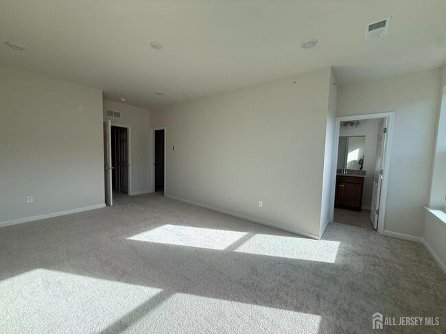 Photo - 616 Sadie Cir