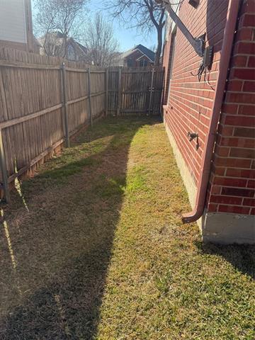 Photo - 2004 Golden Oak Dr