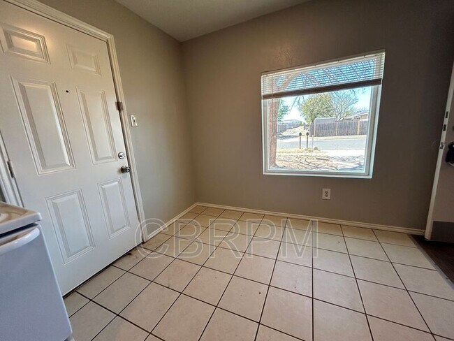 Photo - 9603 Elmwood Ave