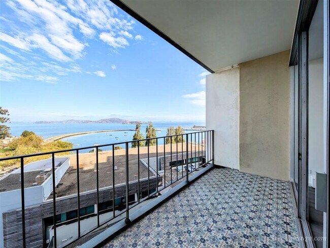 Photo - 1050 North Point St Unit 603